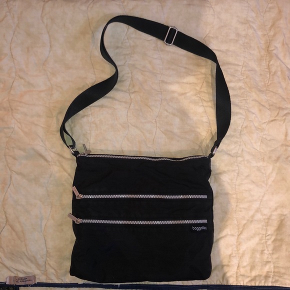 Baggallini Handbags - Black nylon cross body bag Baggallini Handbags - Black nylon cross body bag